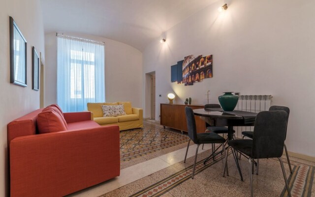 San Giovanni & Colosseo Roomy Flat