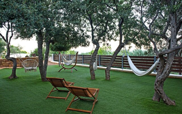 Melia Sol Art Studios