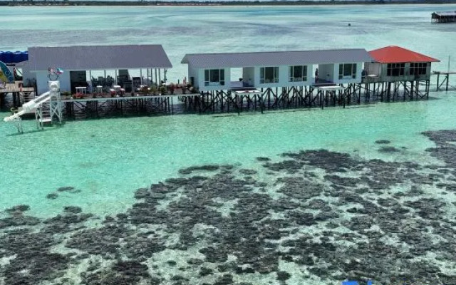 Bubblefish Water Villa