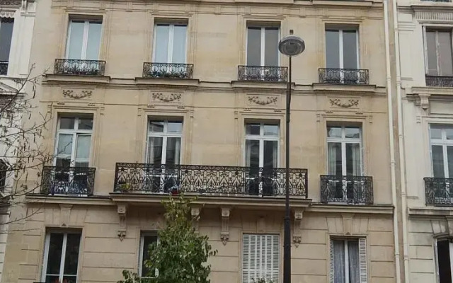 Apartment Paris - Voltaire