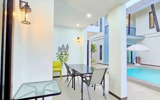 Level FIVE pool villa Pattaya