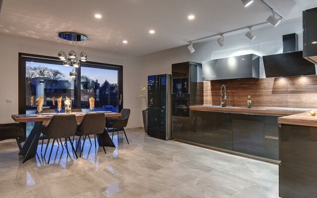 Luxurious Villa in Rovinj With Pool