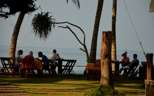 Time N Tide Beach Resort