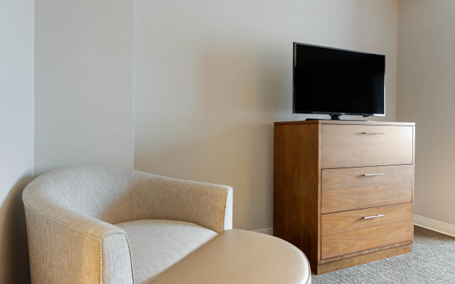 Staybridge Suites Orlando Royale Parc Suites by IHG