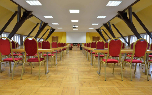 Land- und Golfhotel Alte Fliegerschule