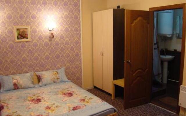 Pin Guest House