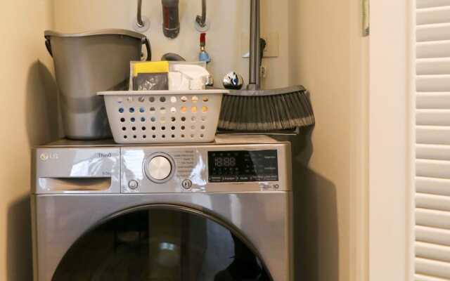 w Dreamy 1BR in San Isidro