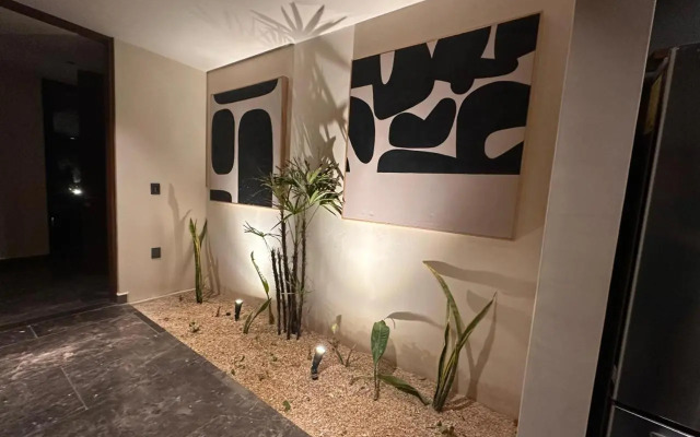 Lovely 2Bedroom apartment serviced + pool & garden