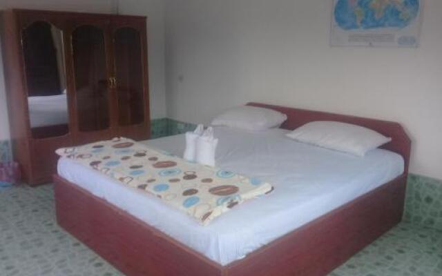 joli guesthouse
