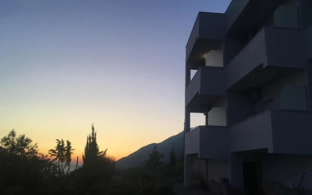 Dima Vista
