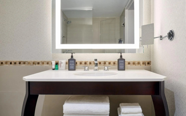 Sheraton Montreal Airport Hotel