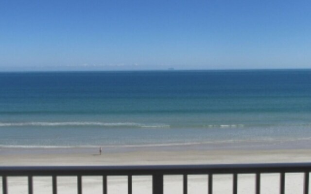 Located on Traffic Free Beach - 2 BR 2 BA - South Point Condominiums 4