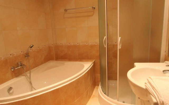 Aparthotel Susa