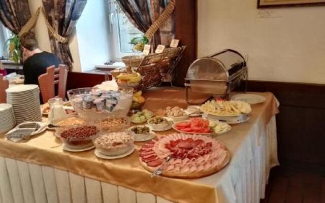 Carman Guest House