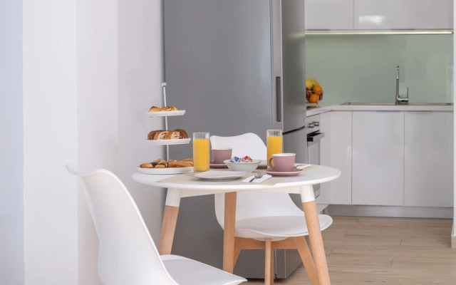La Luna Suites