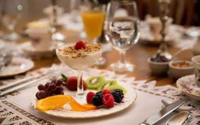 Hatfield House on Hibernia