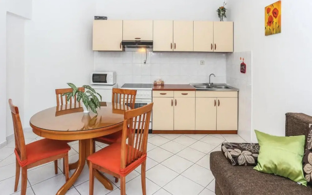 Awesome Home in Podstrana With Wifi and 1 Bedrooms