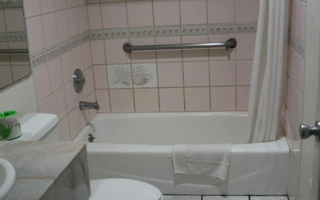 Rodeway Inn Commerce - Los Angeles