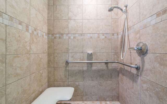 Microtel Inn & Suites by Wyndham West Chester