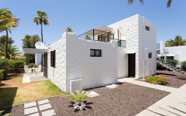 241. Quite Bungalow with Terrace and Barbecue