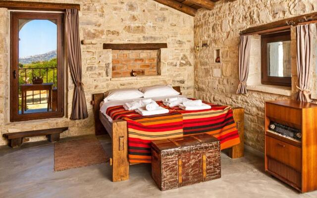 Kamihis Farm House Experience