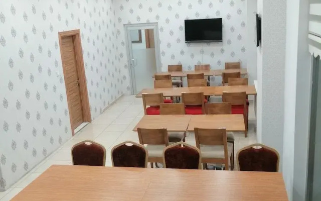 Er Sat Home Suit Otel