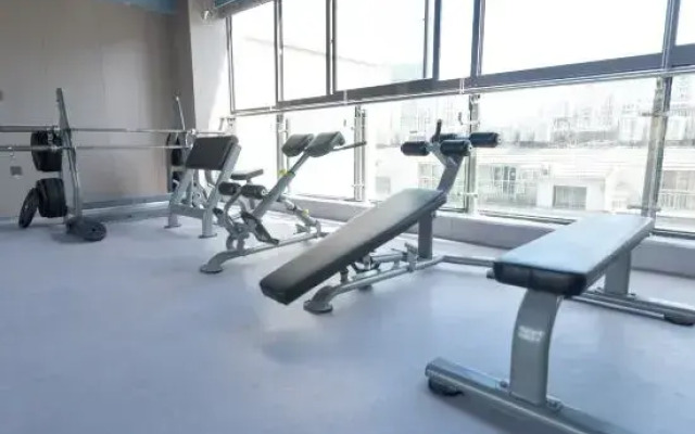 Yinji Hotel (Yuhuan Wuyue Plaza)