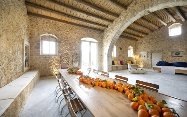 Tenuta busulmone Noto villa e piscina