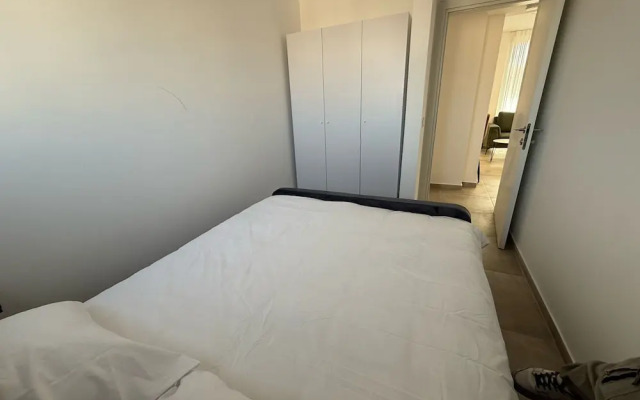 J&G Suites