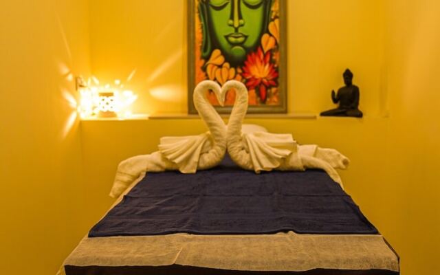 Montrose 11 Boutique