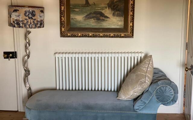 Duke of Monmouth penthouse apartment, Lyme Regis