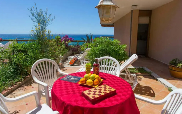 Appartement Menton, 2 pièces, 4 personnes - FR-1-196-178