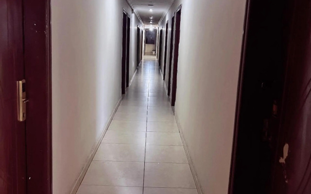 Shengtang Business Hotel