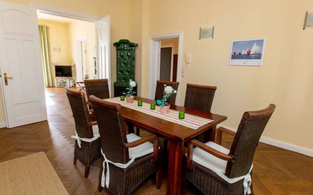 4 Villa Blanck Comfortable Holiday Residence