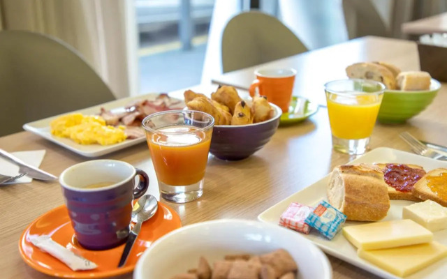 B&B HOTEL Marseille La Timone