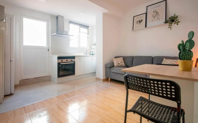 Th08 Apartamento Moderno con Patio Privado