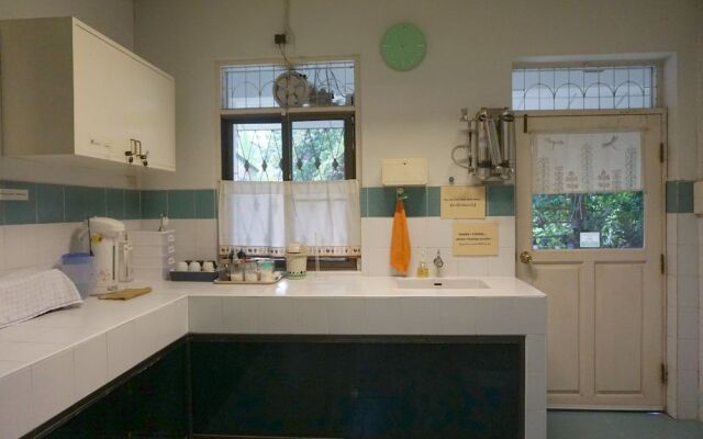 Baan Rub Aroon Guesthouse