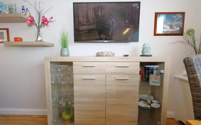 Metro-335-mit-Traumblick-ueber-die-Insel