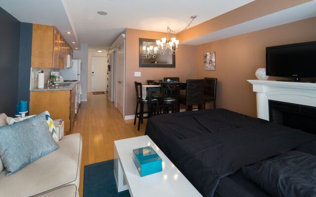 Applewood Suites - 1 BR Wellington West