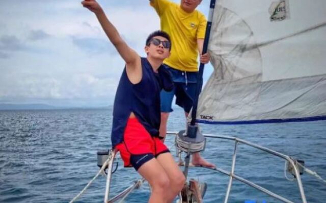 Two Bedroom 40FT Sailing Yacht(max can  sleep 7)