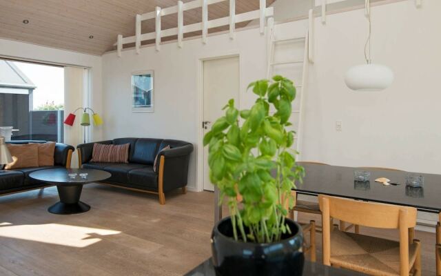 Comfortable Holiday Home in Rømø Near Beach