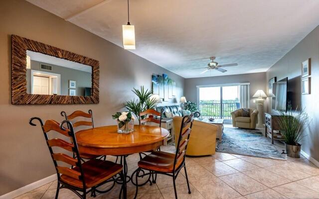 Bayshore Yacht & Tennis Club 616