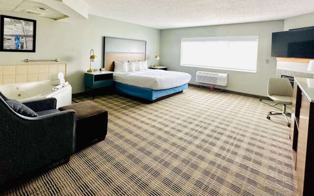 AmericInn by Wyndham Shakopee Near Canterbury Park