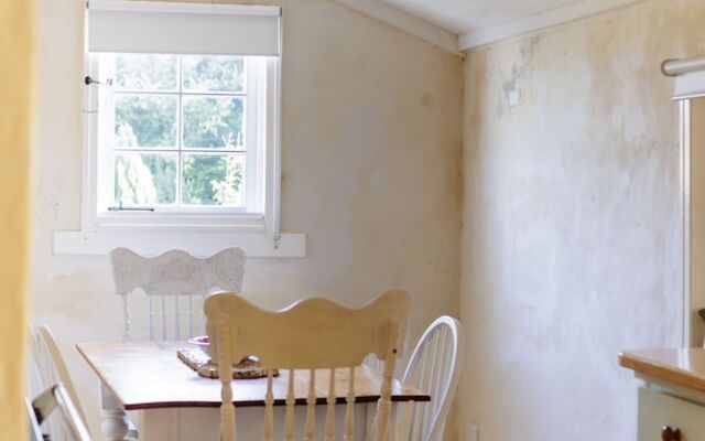 Wollaston House by the BnB Collection