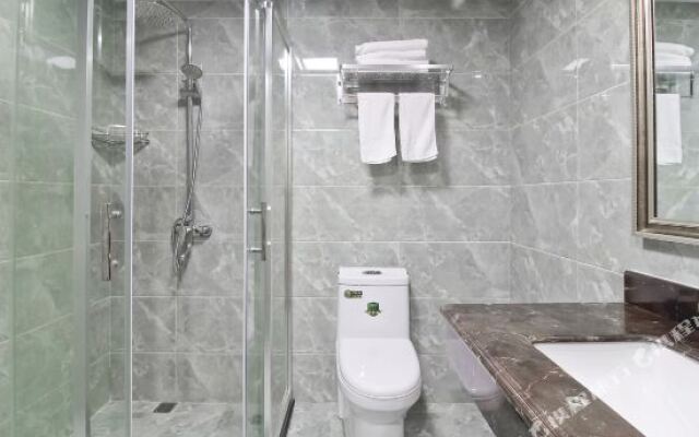 OYO Juxian Hotel (Hefei Heping Road Anfang General Factory Store)