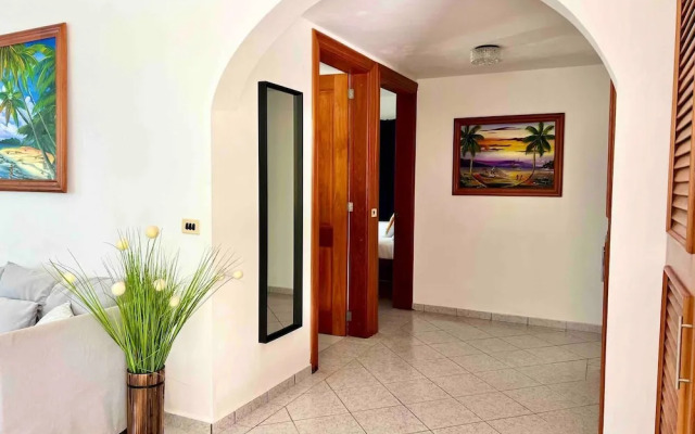 Casati Family House, Great Pool & Garden!