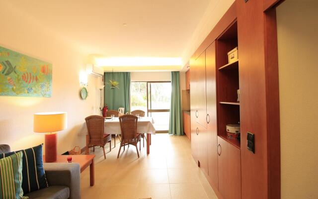 Vilamoura Cosy 3 With Pool by Homing