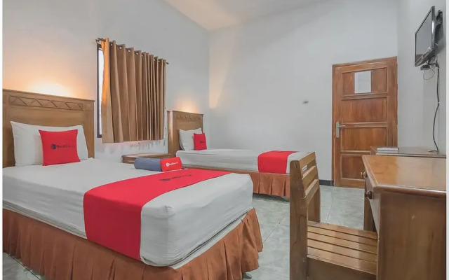 RedDoorz Plus near RSUD Majalengka