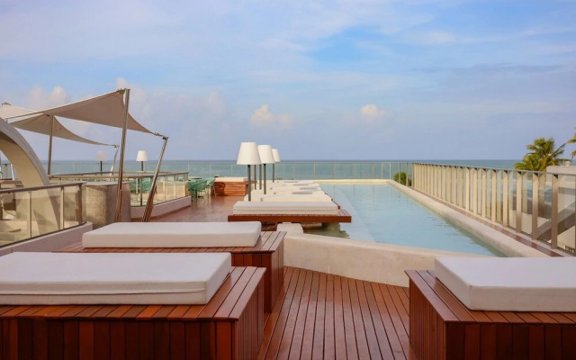 Setai Yacht Luxo II - By Almare