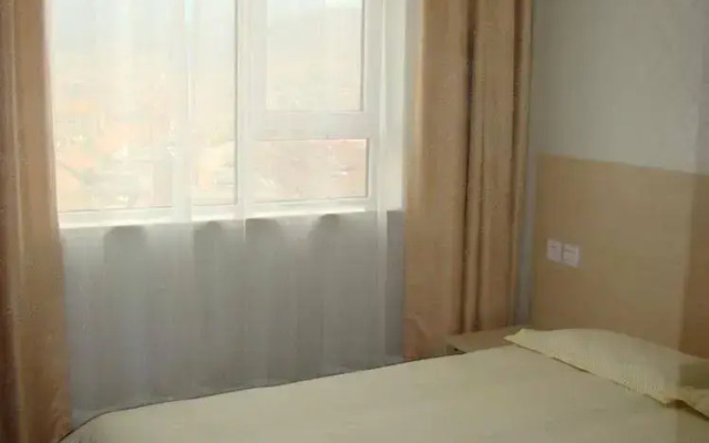 Qingdao Chenxu Business Hotel